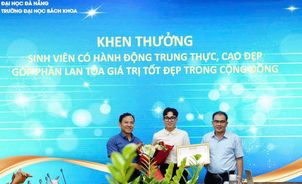 Biểu dương sinh viên trung thực hoàn trả 900 triệu đồng chuyển nhầm qua tài khoản