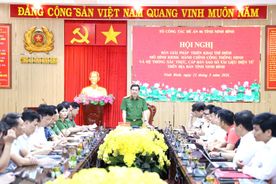 Công an tỉnh Ninh Bình triển khai thí điểm thực hiện mô hình Kiosk Hành chính công thông minh và hệ thống xác thực, cấp bản sao số tài liệu điện tử