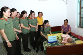 Công an Ninh Bình tổ chức nhiều hoạt động thiết thực hướng tới kỷ niệm 79 năm Ngày Thương binh - liệt sĩ