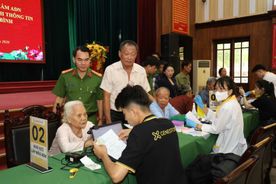 Công an tỉnh Ninh Bình thu nhận gần 19.000 mẫu ADN của thân nhân liệt sĩ phục vụ xác định danh tính hài cốt còn thiếu thông tin