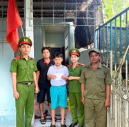 Công an tỉnh Quảng Ngãi lan tỏa yêu thương qua các hoạt động tiếp sức học sinh nghèo vượt khó
