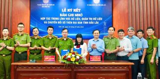 Trung tâm Dữ liệu Quốc gia, Bộ Công an và UBND tỉnh Đắk Lắk ký kết hợp tác chuyển đổi số