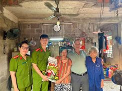 “Hạt gạo yêu thương” – Gửi trao nghĩa tình, lan tỏa lòng nhân ái