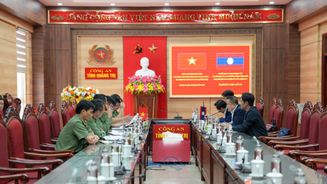 Đoàn Cơ quan đại diện Bộ Công an Lào tại Việt Nam thăm, làm việc với Công an tỉnh Quảng Trị
