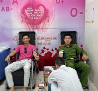 Cán bộ Công an tỉnh Cao Bằng kịp thời hiến máu cứu người
