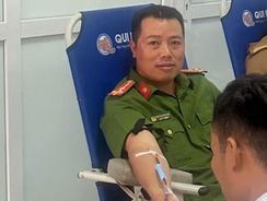 Vượt gần 50km để hiến máu cứu cháu bé mắc bệnh tan máu bẩm sinh