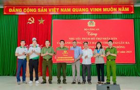 Công an tỉnh Lâm Đồng tiếp nhận, phân bổ nhu yếu phẩm Bộ Công an hỗ trợ người dân bị ảnh hưởng do mưa lũ