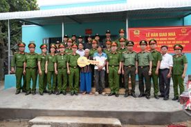 Triển khai “Chiến dịch Quang Trung” 3 ca, 4 kíp để người dân sớm an cư