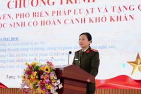 Công an Lạng Sơn trang bị kỹ năng an toàn cho gần 600 học sinh