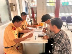 Xử phạt người điều khiển phương tiện không chấp hành đo nồng độ cồn