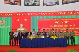 Tăng cường phối hợp liên tỉnh đấu tranh với các đường dây tổ chức, môi giới xuất, nhập cảnh trái phép phục vụ khai thác IUU