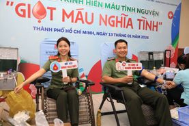 Hơn 400 cán bộ, đoàn viên, thanh niên và cán bộ, chiến sĩ Công an TP. Hồ Chí Minh tham gia hiến máu