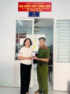 An Giang: Công an xã Bình Sơn phối hợp, kịp thời hỗ trợ người dân nhận lại tiền chuyển khoản nhầm