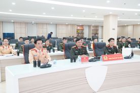 Trung tâm thông tin chỉ huy Công an TP Hà Nội – Tuyến đầu kết nối, điều hành bảo vệ tuyệt đối an ninh, an toàn Đại hội XIV của Đảng