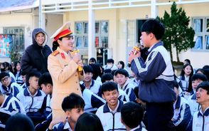 Lan tỏa văn hóa giao thông học đường từ mô hình “Cổng trường an toàn giao thông”