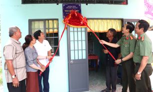 Công an tỉnh Cà Mau bàn giao Nhà tình nghĩa dịp Tết Nguyên đán 2026