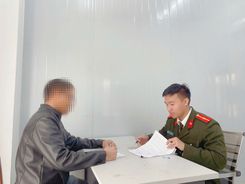 Xử phạt trường hợp chia sẻ, đăng tải thông tin sai sự thật xúc phạm lực lượng Cảnh sát giao thông trên môi trường mạng