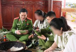 Ấm áp đón Tết tại Trại tạm giam Công an tỉnh Hà Tĩnh