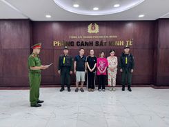 Công an Thành phố Hồ Chí Minh đấu tranh, triệt phá đường dây buôn bán hàng giả là mỹ phẩm trên không gian mạng