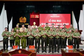 Công an Thanh Hóa khai mạc tập huấn điều lệnh, quân sự, võ thuật năm 2026