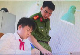 Công an xã Vĩnh Am, TP Hải Phòng chắp cánh ước mơ cho trẻ em có hoàn cảnh khó khăn