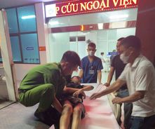 Hà Tĩnh: Kịp thời cứu người gặp nạn trong đêm khuya