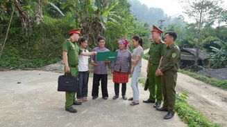 Lào Cai: Phát huy vai trò già làng, người có uy tín trong giữ gìn an ninh, trật tự ở cơ sở