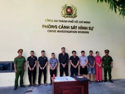 Khởi tố, bắt tạm giam nhóm đối tượng núp bóng doanh nghiệp mua bán nợ để cưỡng đoạt tài sản