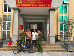 Hà Nội: Công an xã Chương Dương kịp thời hỗ trợ cụ ông đi lạc trở về với gia đình