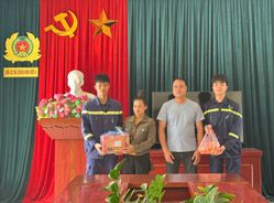 Người dân viết thư cảm ơn lực lượng Công an kịp thời cứu giúp người bị tai nạn