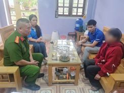 Kịp thời phát hiện, hỗ trợ nhiều người dân đi tìm “việc nhẹ lương cao” trở về với gia đình an toàn