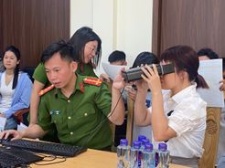 Công an TP Hải Phòng: Đẩy mạnh thu nhận hồ sơ cấp thẻ căn cước, định danh điện tử tại Đặc khu Bạch Long Vĩ