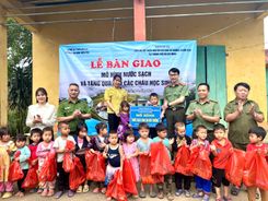 Mang dòng nước sạch đến với trẻ em vùng cao xã Châu Quế, tỉnh Lào Cai