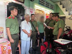 Khởi tố, bắt tạm giam đối tượng tuyên truyền chống Nhà nước