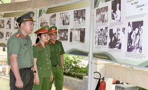 Tuổi trẻ Công an tỉnh Vĩnh Long tổ chức tọa đàm, sinh hoạt chính trị nhân kỷ niệm 136 năm Ngày sinh Chủ tịch Hồ Chí Minh