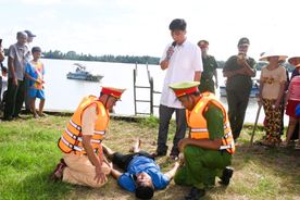 Tập huấn, hướng dẫn các biện pháp, phòng, chống thiên tai và kỹ năng cứu nạn, cứu hộ trên đường thủy nội địa
