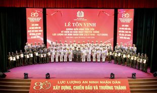 Viết tiếp truyền thống - giữ gìn bình yên.