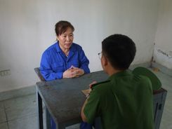 Khởi tố, bắt tạm giam đối tượng sản xuất tinh bột nghệ giả
