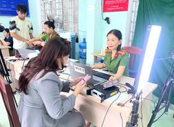 Chuyển đổi số để phục vụ người dân tốt hơn
