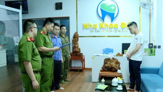 Lạng Sơn: Khởi tố đối tượng giả danh bác sĩ khám, chữa bệnh, chiếm đoạt hàng tỷ đồng