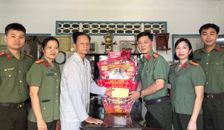 An Giang: Tổ chức nhiều hoạt động tri ân nhân kỷ niệm 79 năm Ngày Thương binh - Liệt sĩ