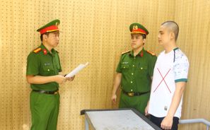 Khởi tố đối tượng lừa đảo hàng tỷ đồng