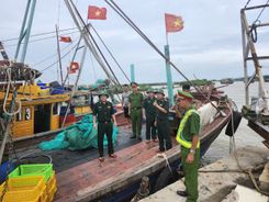 Hưng Yên: Công an xã Hưng Phú chủ động phòng, chống bão số 4, bảo đảm an toàn tính mạng, tài sản của Nhân dân