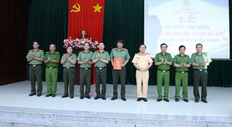 Công an tỉnh An Giang tổ chức Lễ ra mắt mô hình “Phum sóc bình yên - An ninh bảo đảm” tại địa biên giới