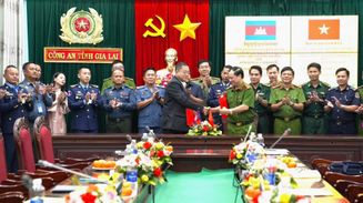 Xây dựng phòng tuyến vững chắc để đấu tranh với tội phạm ma túy
