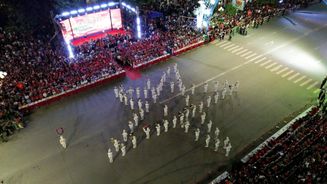 Đặc sắc chương trình biểu diễn của Đoàn Quân nhạc, Đoàn Kỵ binh CAND tại không gian văn hóa đường Hùng Vương, tỉnh Lạng Sơn