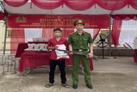 Công an Lạng Sơn đẩy mạnh tuyên truyền, vận động Nhân dân giao nộp vũ khí, vật liệu nổ
