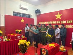 Công an xã Đặng Thuỳ Trâm, tỉnh Quảng Ngãi phối hợp tìm kiếm, quy tập 05 hài cốt liệt sĩ