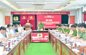Công an tỉnh Tuyên Quang tổ chức Hội nghị tuyên truyền, đóng góp ý kiến xây dựng các dự án luật