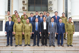 Công an thành phố Cần Thơ thăm, làm việc với Công an Thủ đô Viêng Chăn